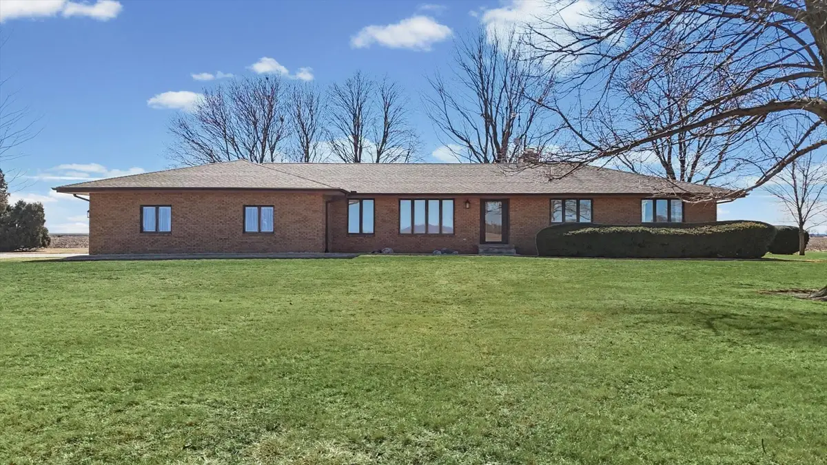 36215 E 200 North Road, Bellflower, IL 62174 - #1