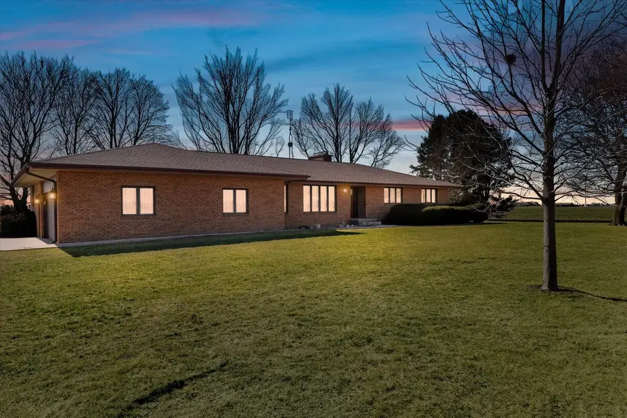 36215 E 200 North Road, Bellflower, IL 62174 - #2