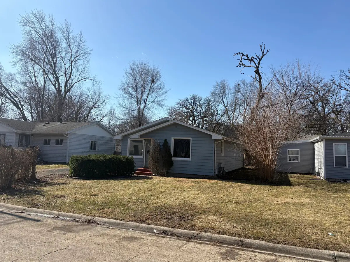689 Country Club Drive, Kankakee, IL 60901 - #1