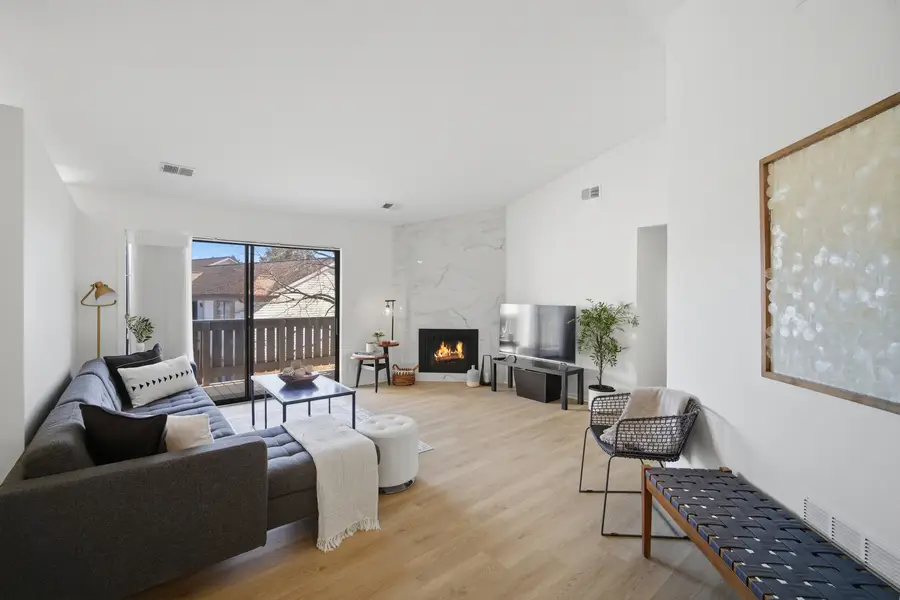 4131 N Pheasant Trail Court #8, Arlington Heights, IL 60004 - #2