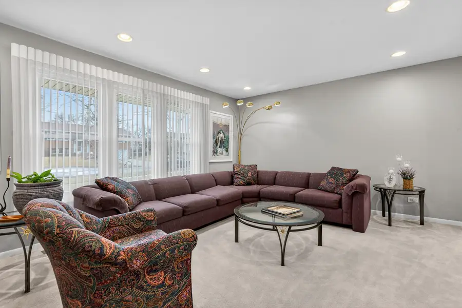 1335 Blair Lane, Hoffman Estates, IL 60169 - #3