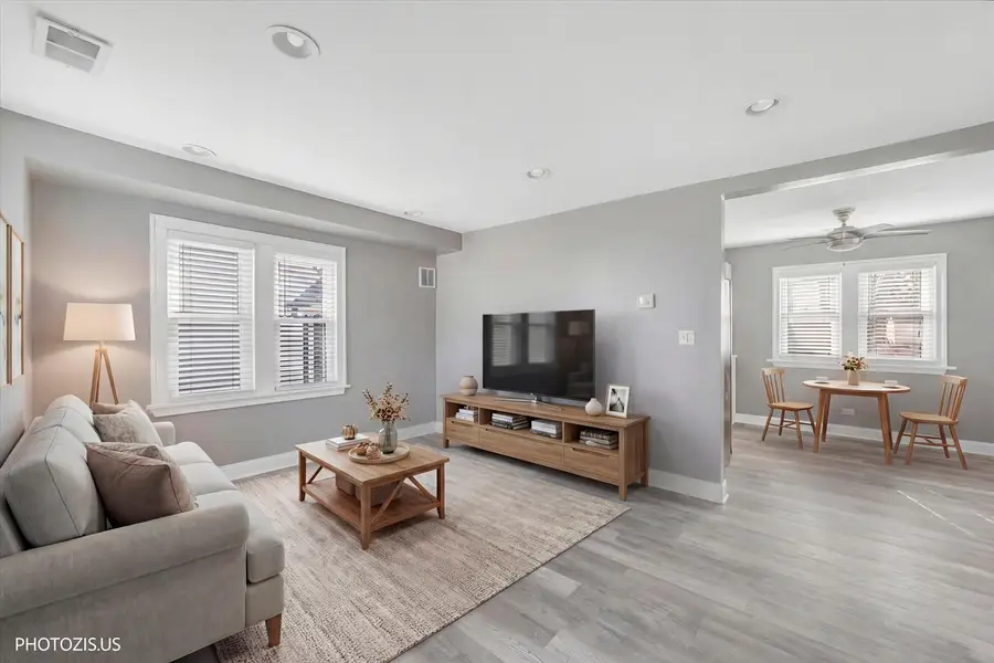 10417 W Palmer Avenue, Melrose Park, IL 60164 - #2