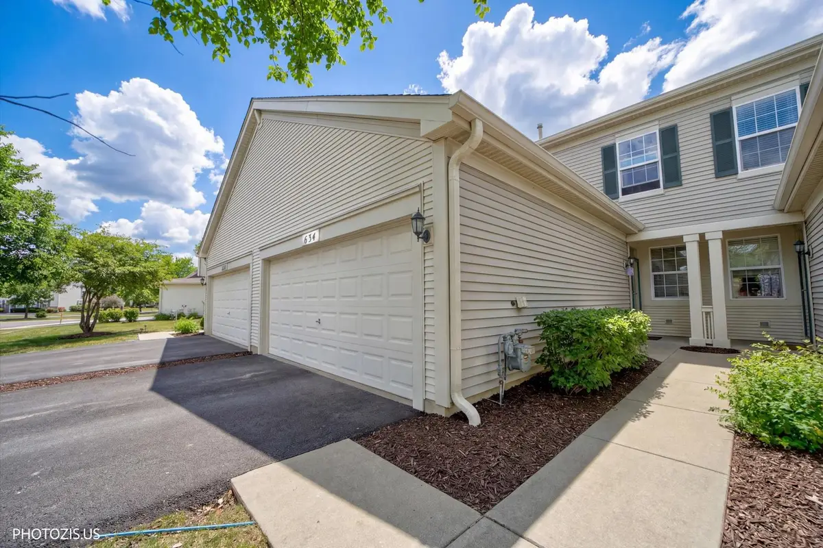 634 W Jonathan Drive #2, Round Lake, IL 60073 - #1