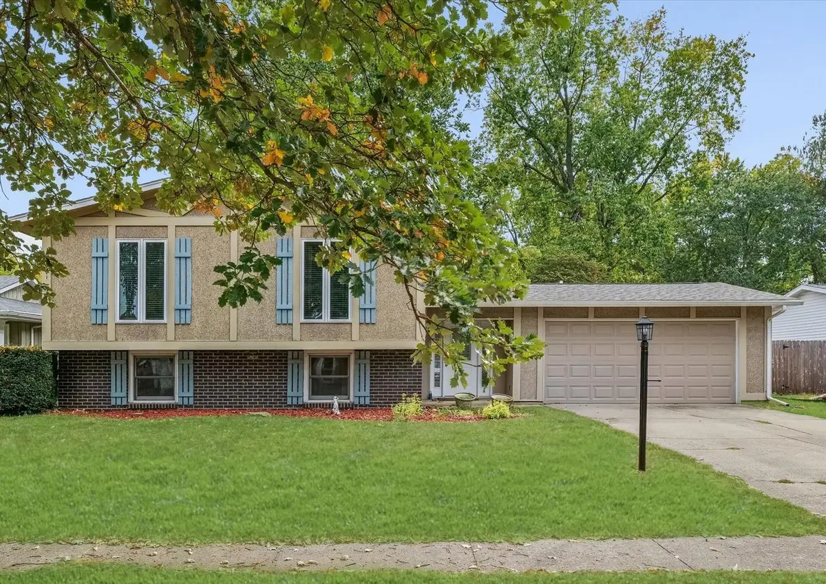 2313 Glenoak Drive, Champaign, IL 61821 - #1