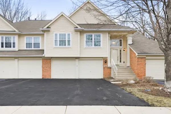 30W038 Willow Lane #D, Warrenville, IL 60555
