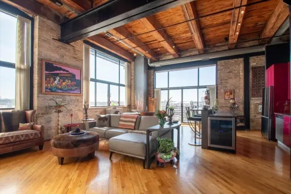 2614 N Clybourn Avenue #301, Chicago, IL 60614