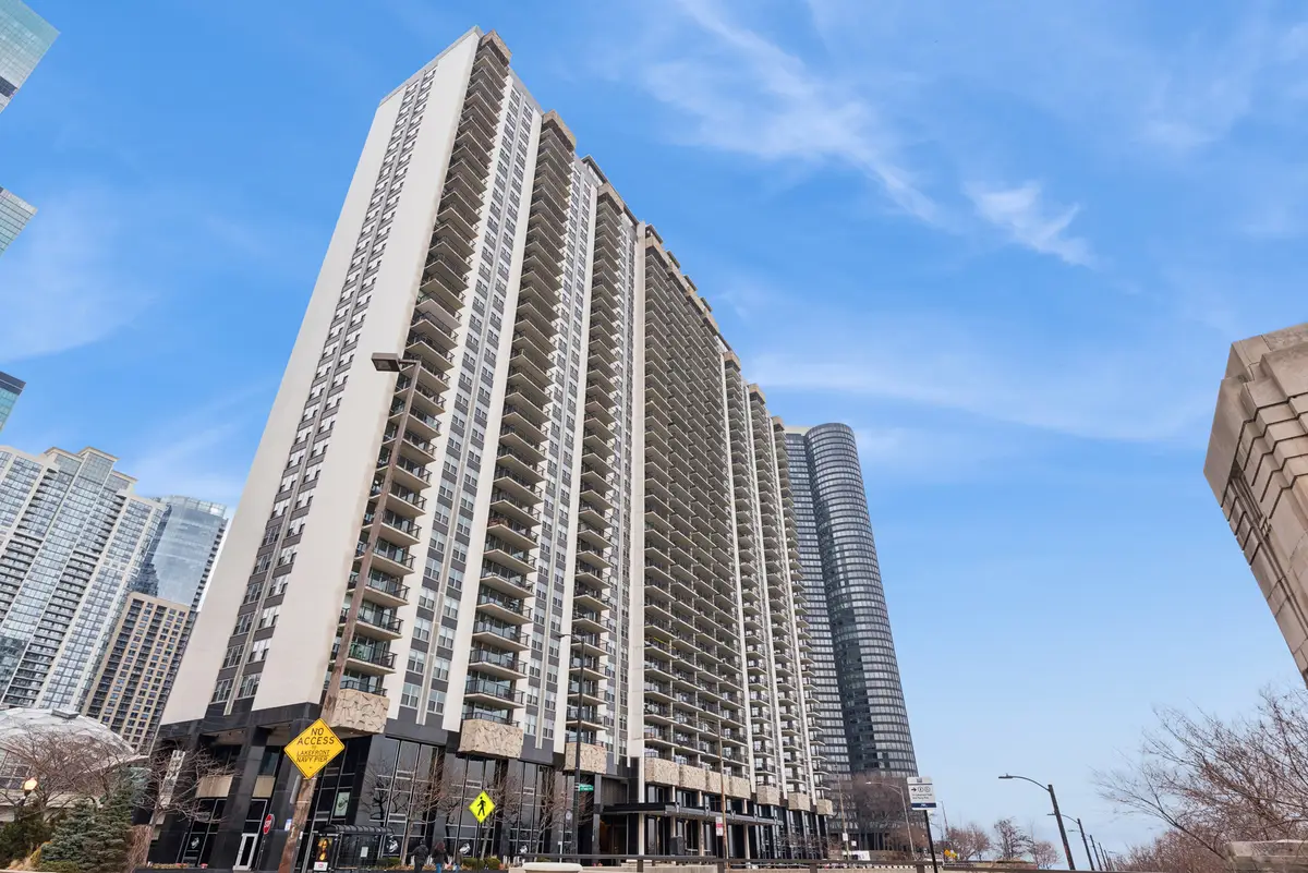 400 E Randolph Street #3002, Chicago, IL 60601 - #1