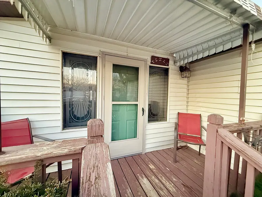 31 Poplar Drive, Sandwich, IL 60548 - #2