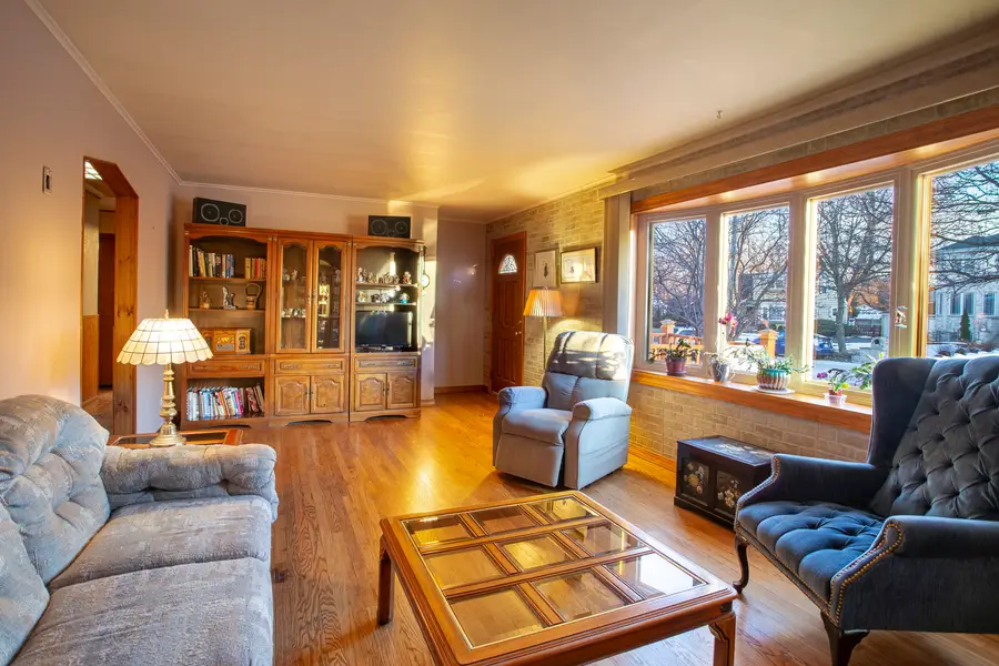 5640 W 84th Street, Burbank, IL 60459 - #3