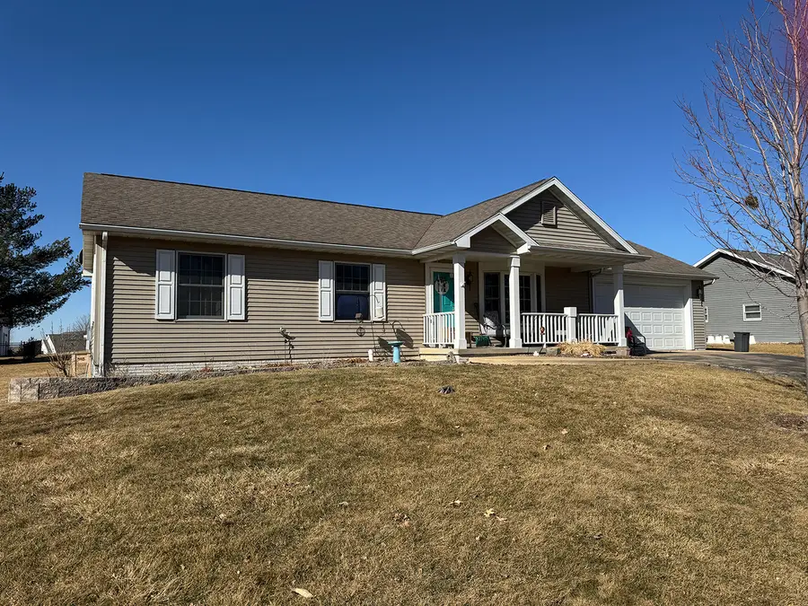108 SW Lanark Avenue, Lanark, IL 61046 - #2