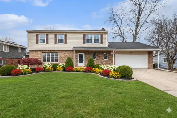 323 Chicago Road, Oswego, IL 60543