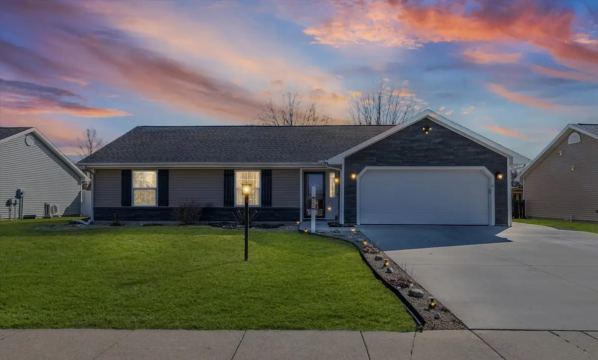 707 Bluestem Drive, Saint Joseph, IL 61873 - #1