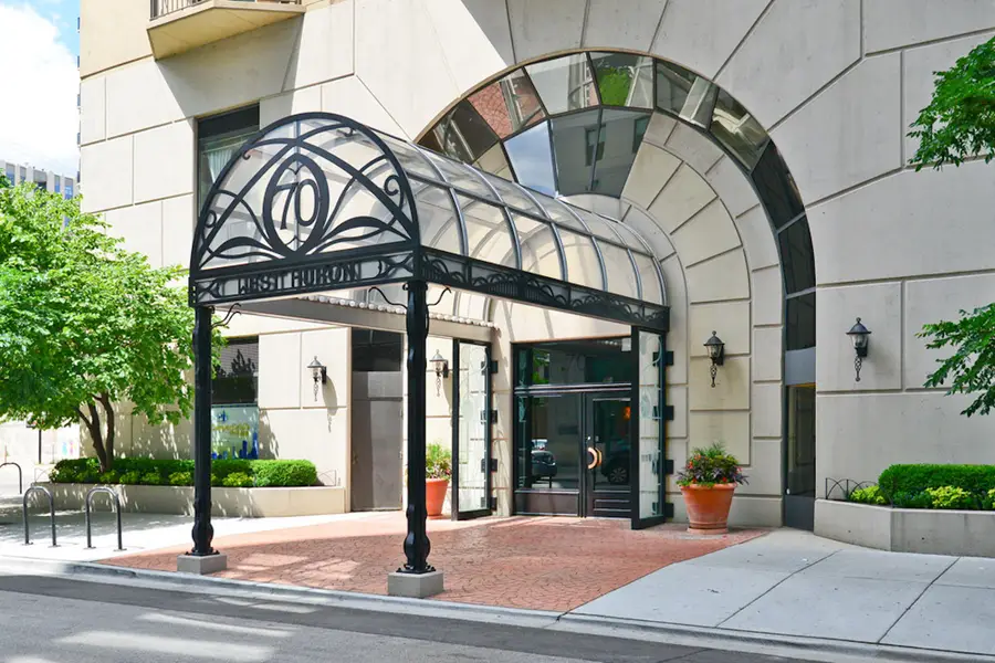 70 W Huron Street #1804, Chicago, IL 60654 - #3