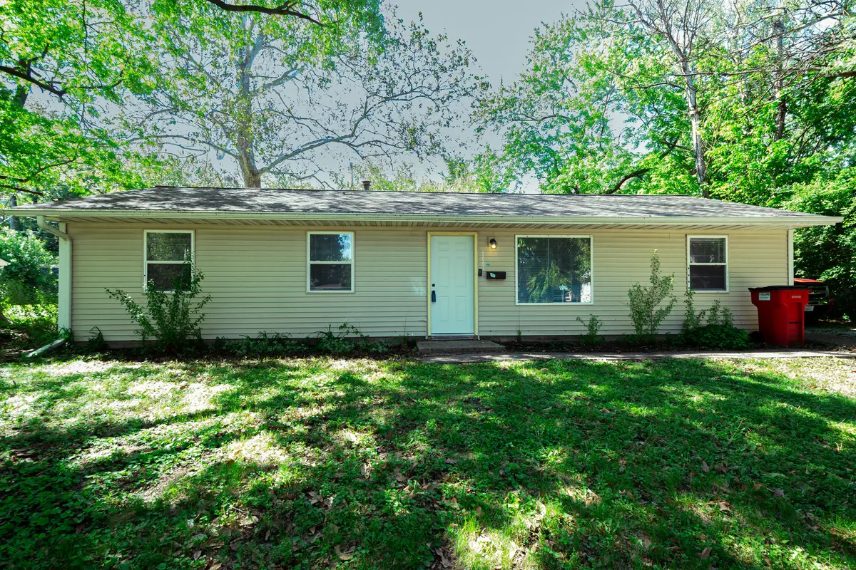 1607 Williamsburg Drive, Champaign, IL 61821 - #1
