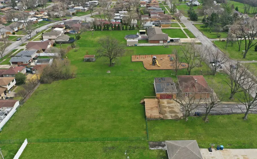 373 W Glengate Avenue, Chicago Heights, IL 60411 - #3