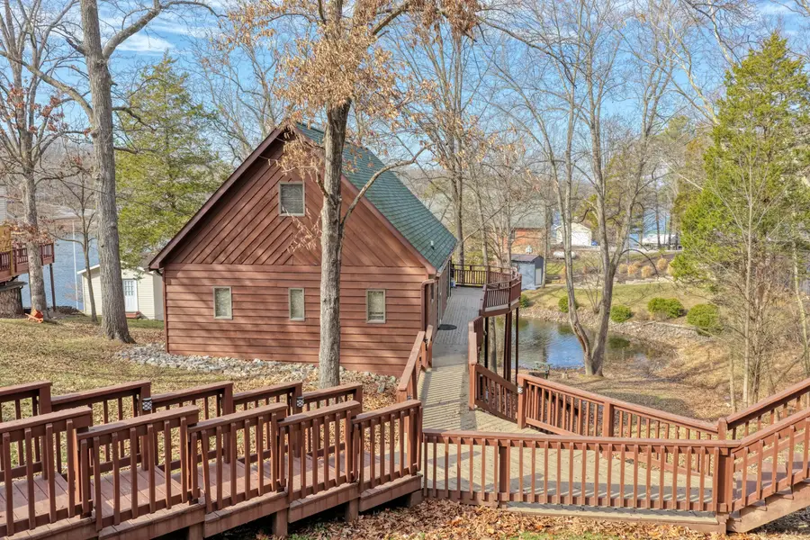 565 Lakeshore Drive N, Goreville, IL 62939 - #2