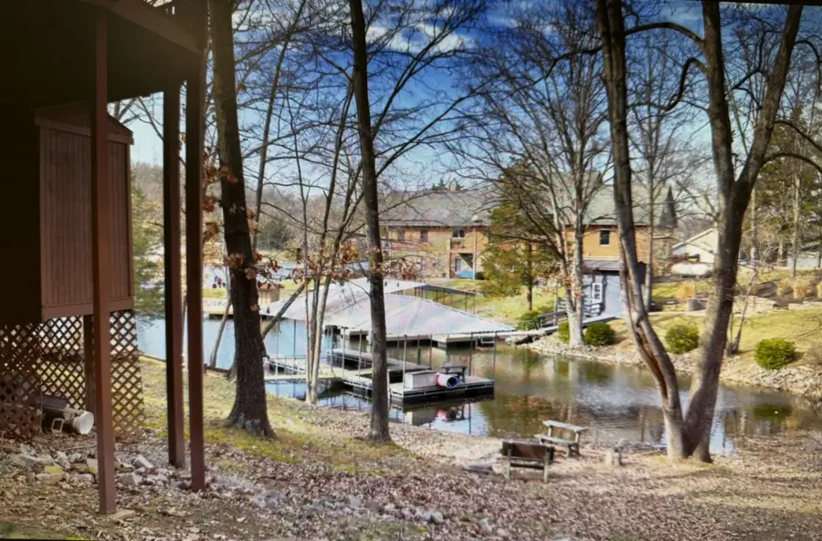 565 Lakeshore Drive N, Goreville, IL 62939 - #3