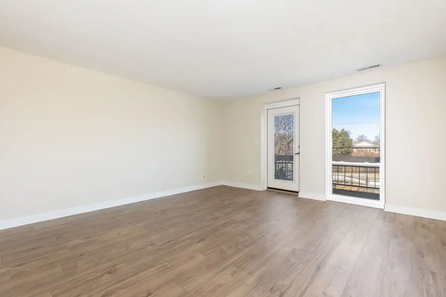 1501 Darien Lake Drive #201, Darien, IL 60561 - #3