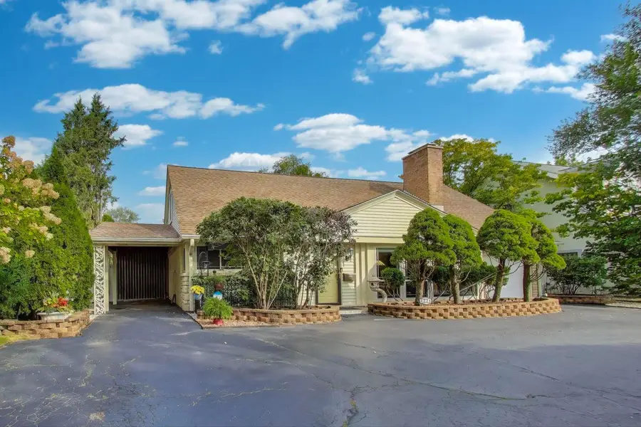 3226 Sprucewood Road, Wilmette, IL 60091 - #2