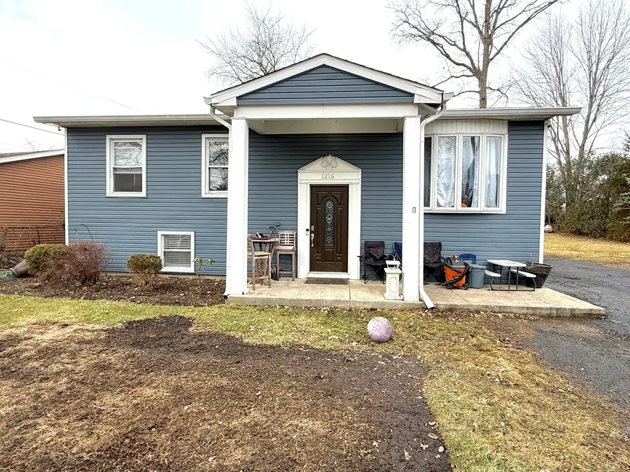 1216 N Lakeshore Drive, Round Lake Beach, IL 60073 - #2