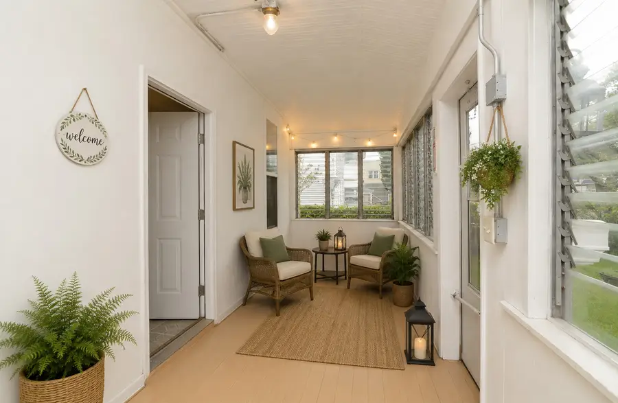 323 S Broadway Avenue, Aurora, IL 60505 - #2