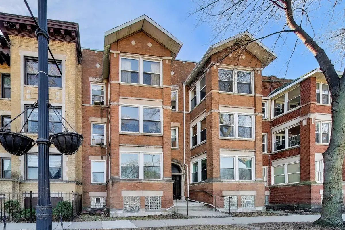 1221 E 53rd Street #1, Chicago, IL 60615 - #1