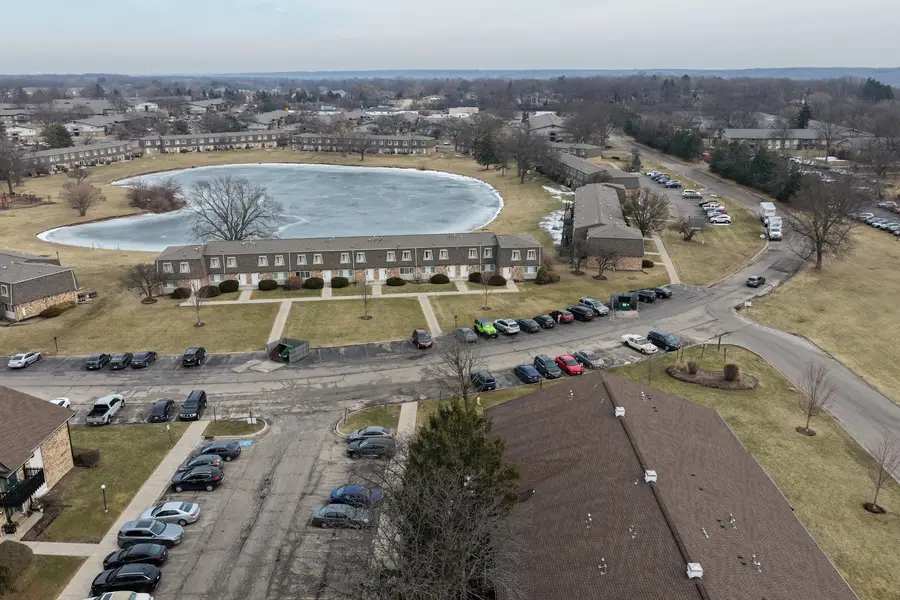 3A Kingery Quarter #103, Willowbrook, IL 60527 - #3