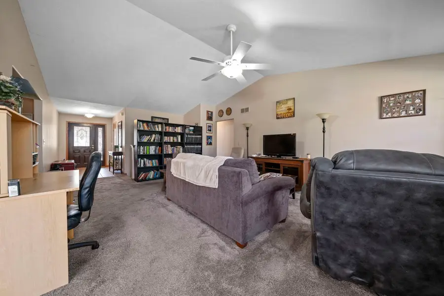 6854 Candlewood Court, Loves Park, IL 61111 - #3