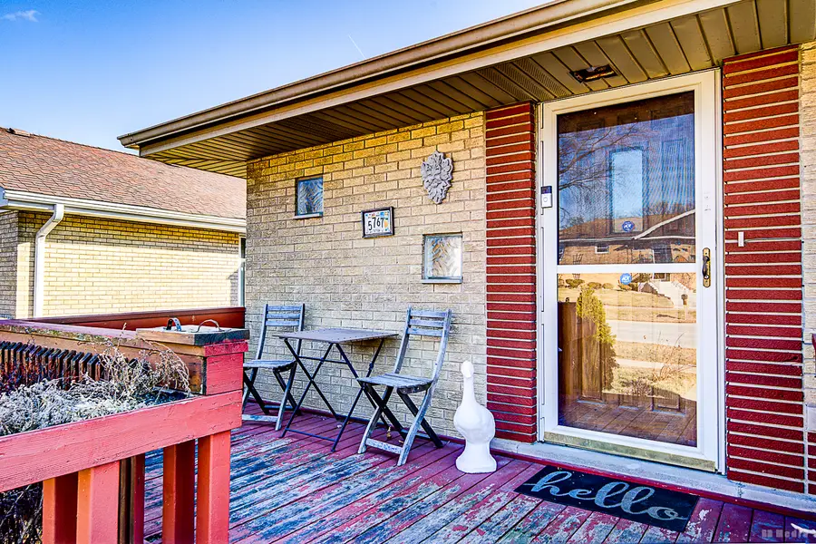 5767 W 97th Street, Oak Lawn, IL 60453 - #3