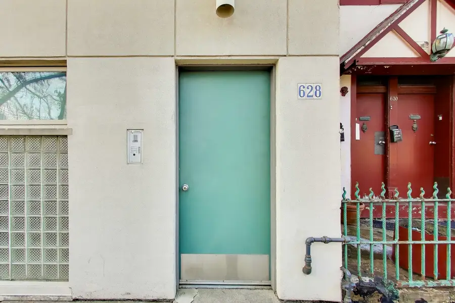 628 N May Street #2, Chicago, IL 60642 - #2