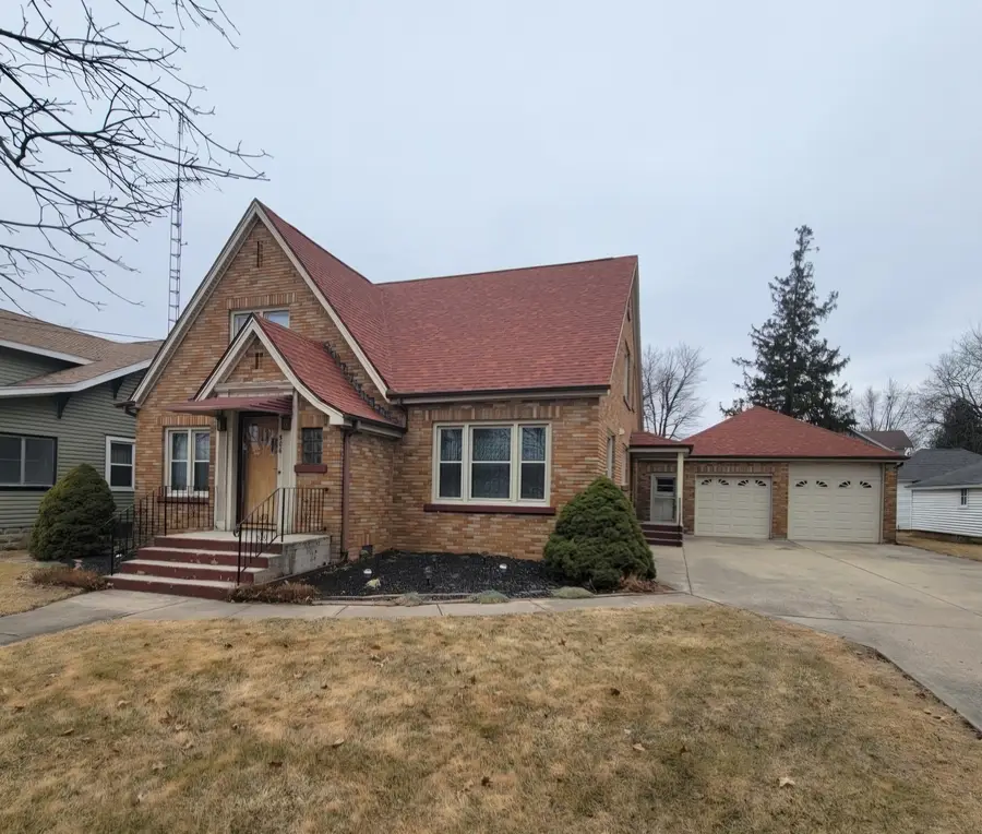 506 N 1st Street, Ashton, IL 61006 - #2