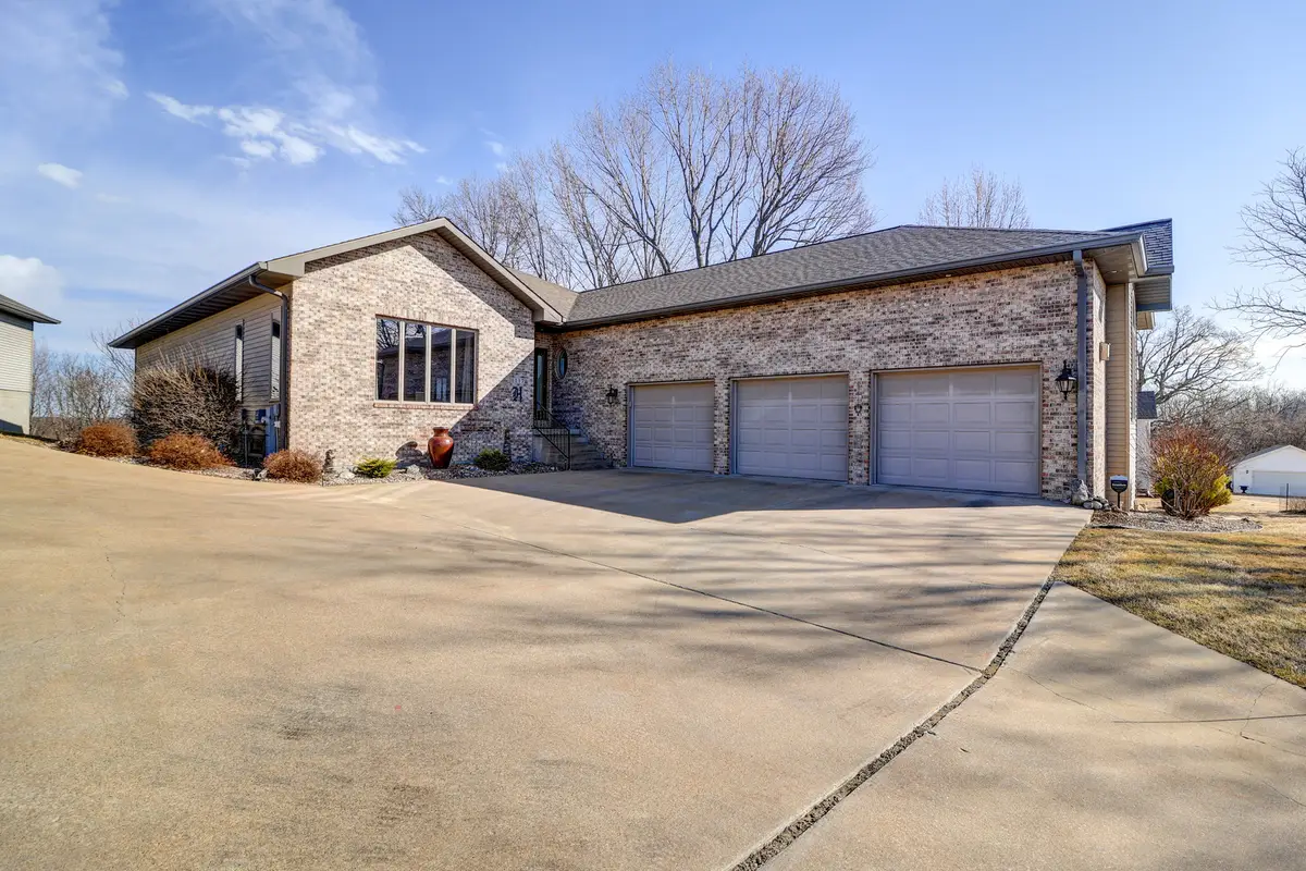 1117 Melody Hills Drive, Fulton, IL 61252 - #1