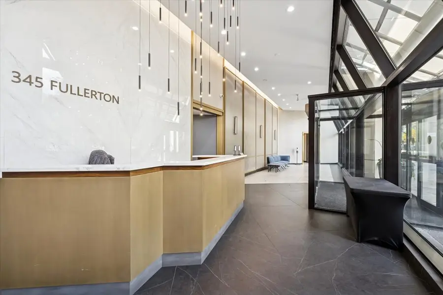 345 W Fullerton Parkway #1806, Chicago, IL 60614 - #2