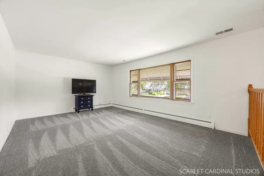 140 W Adams Street, Villa Park, IL 60181 - #3