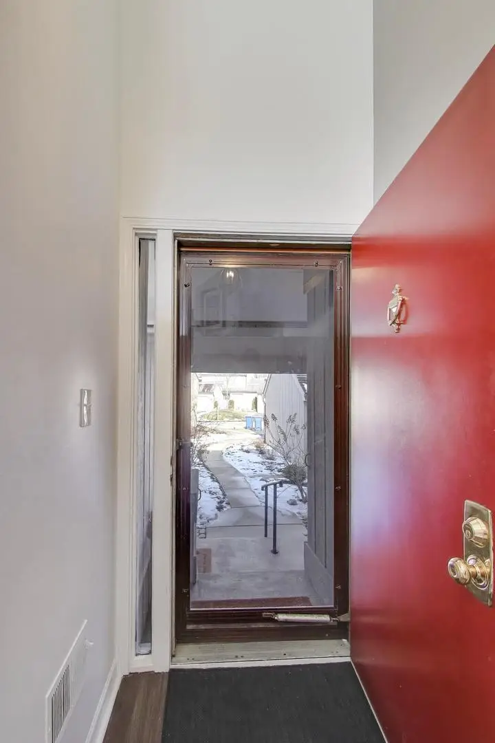 83 Thornhill Lane #B, Lake Barrington, IL 60010 - #3