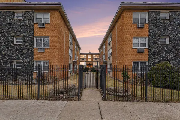 1527 W Sherwin Avenue #2N, Chicago, IL 60626