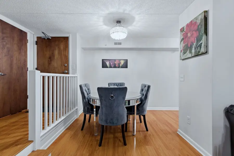 73 W Pier Drive #201, Westmont, IL 60559 - #3