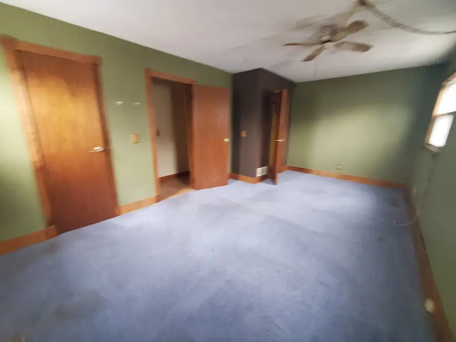 1737 W 54th Street, Davenport, IA 52804 - #2