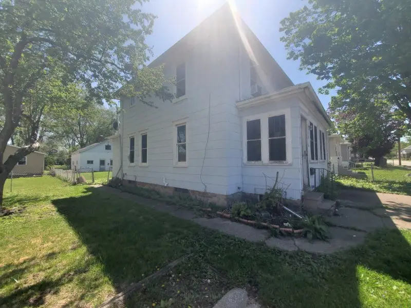 1306 17th Street, East Moline, IL 61244 - #2