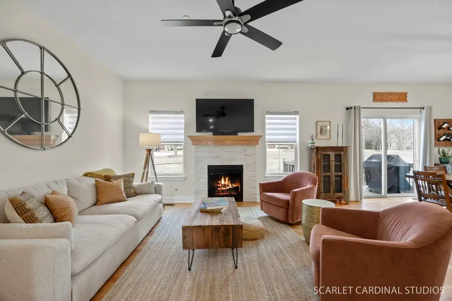 627 Bourbon Court, Naperville, IL 60565 - #3