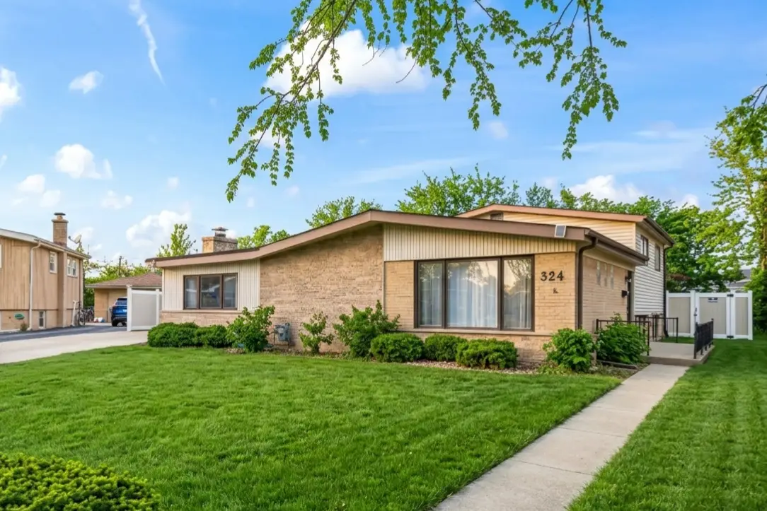 324 Warren Road, Glenview, IL 60025 - #1