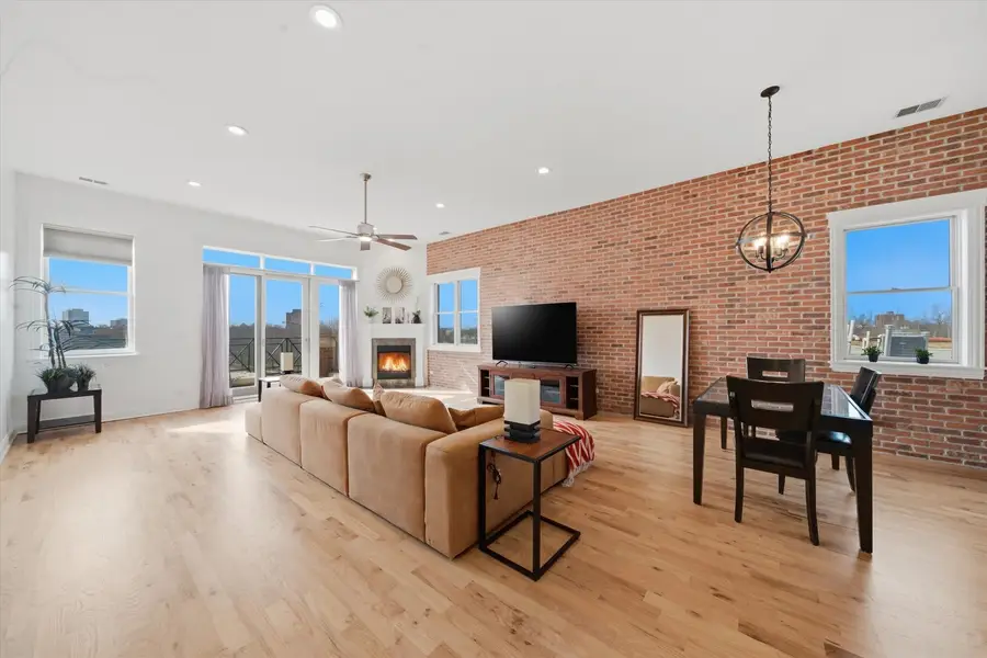 3945 S Ellis Avenue #3N, Chicago, IL 60653 - #3