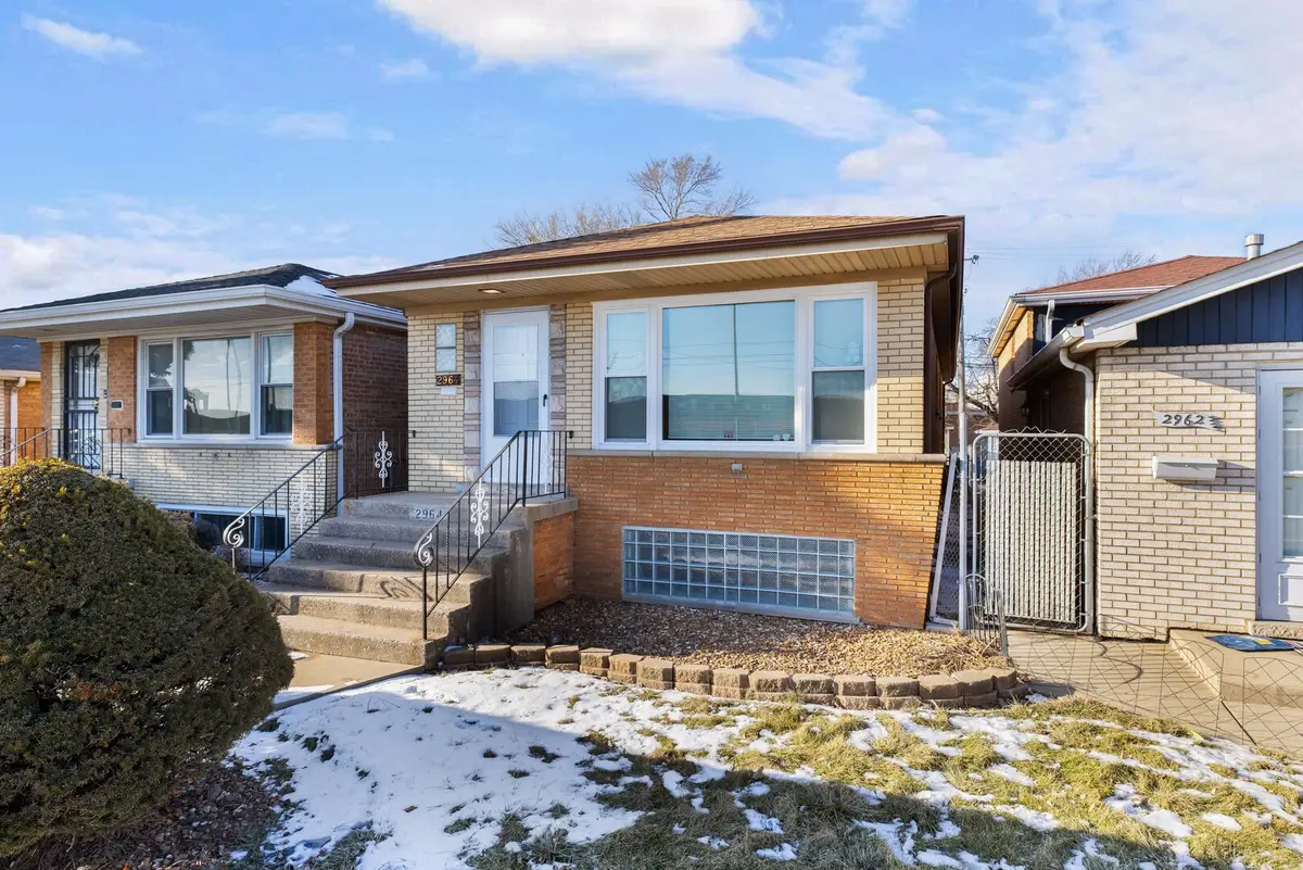 2964 W Columbus Avenue, Chicago, IL 60652 - #1