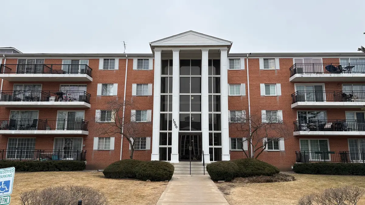 1050 N Farnsworth Avenue #111, Aurora, IL 60505 - #1