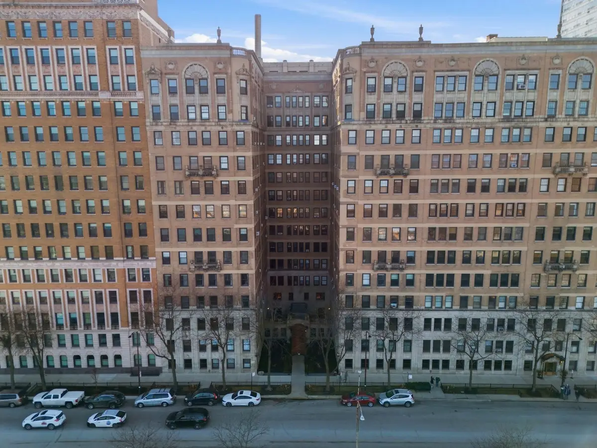 3520 N Lake Shore Drive #9E, Chicago, IL 60657 - #1