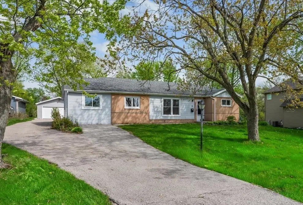 985 Aspen Street, Hoffman Estates, IL 60169 - #1