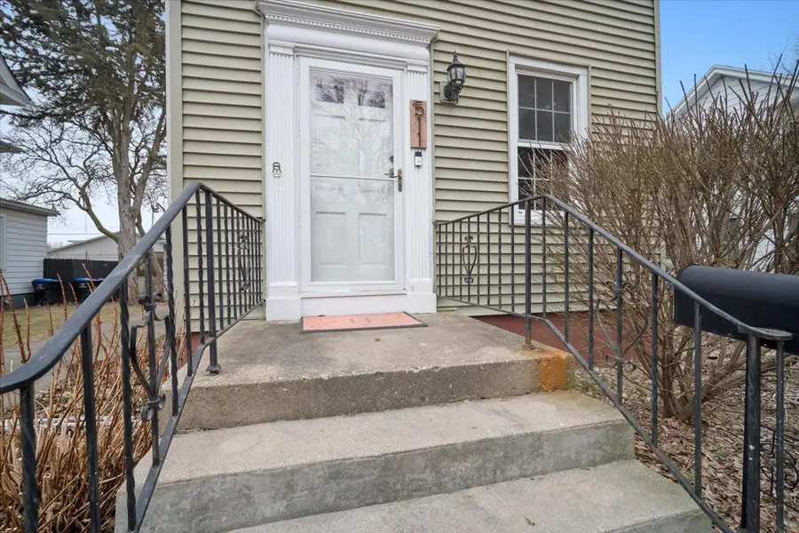 511 E Chestnut Street, Bloomington, IL 61701 - #3