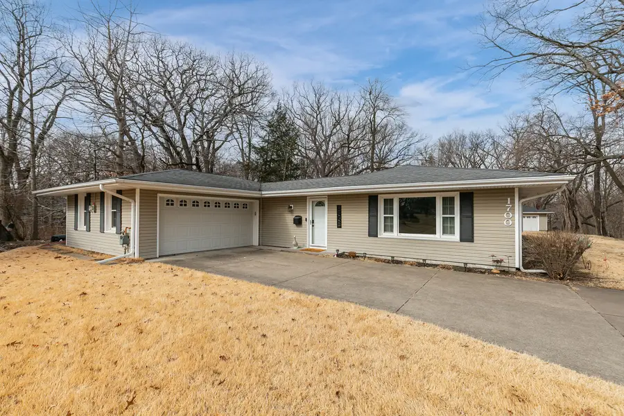 1700 46th Street, Moline, IL 61265 - #3