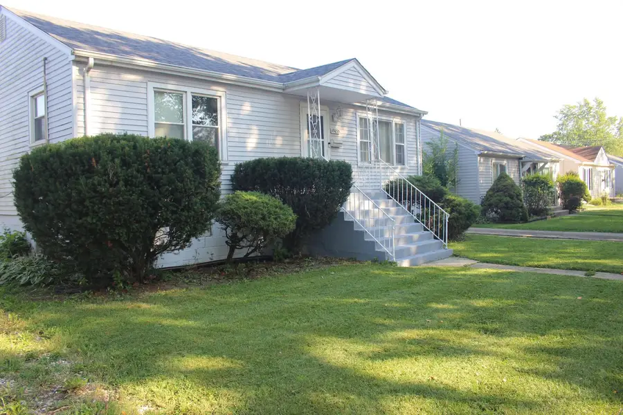 15035 Harding Avenue, Midlothian, IL 60445 - #2