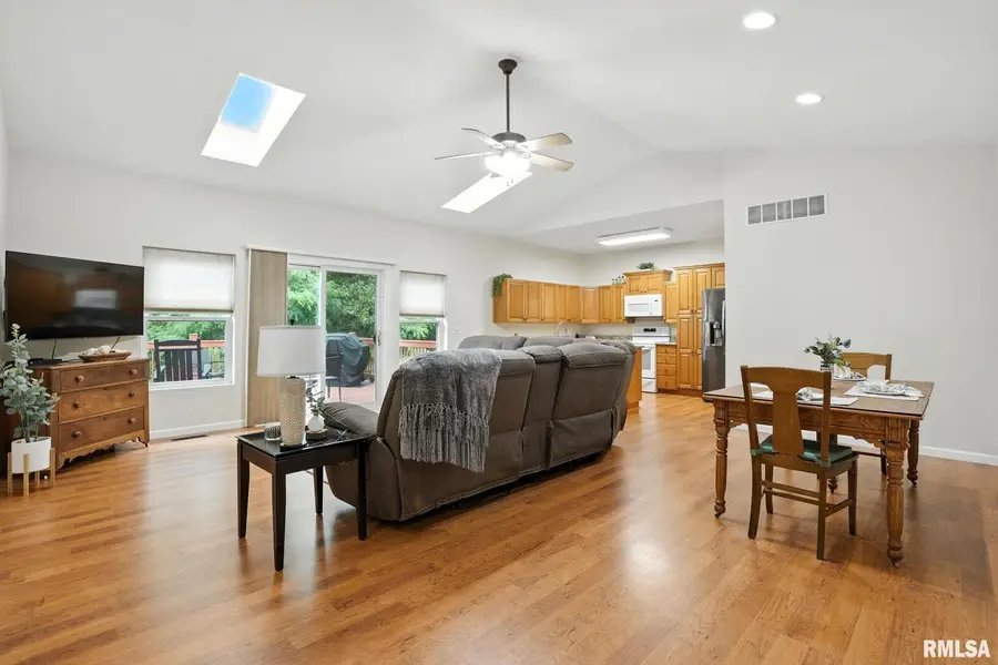 1013 2nd Street Court, Moline, IL 61265 - #2